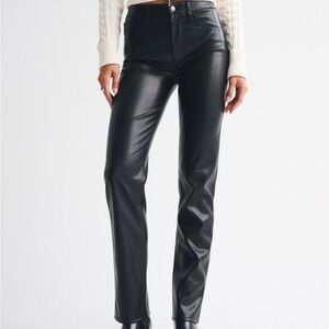 Abercrombie Vegan Leather - 90s Straight, Black 26